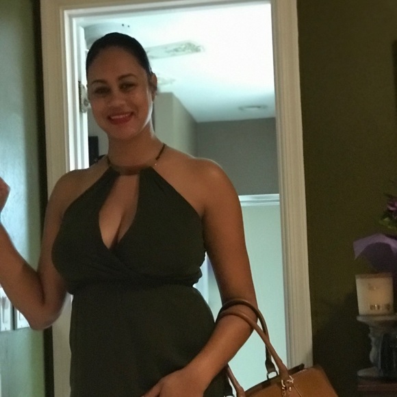 Meet your Posher, Brittney - Picture 3 of 3